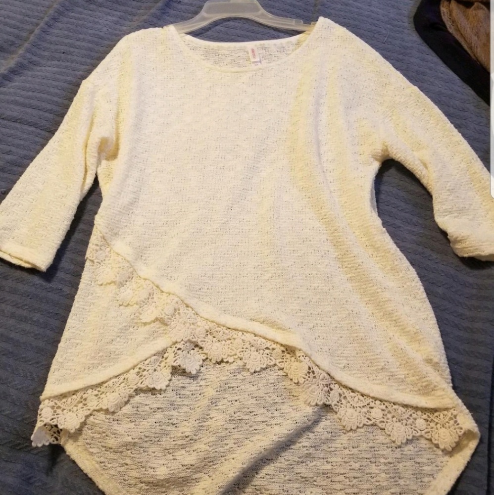 Gorgeous cream sweater EUC